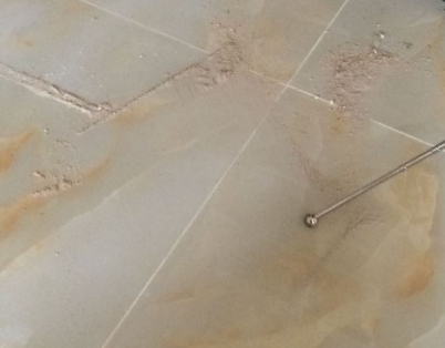柯桥瓷砖空鼓维修公司分享粘合剂选择不当在瓷砖铺贴过程中可能导致以下问题